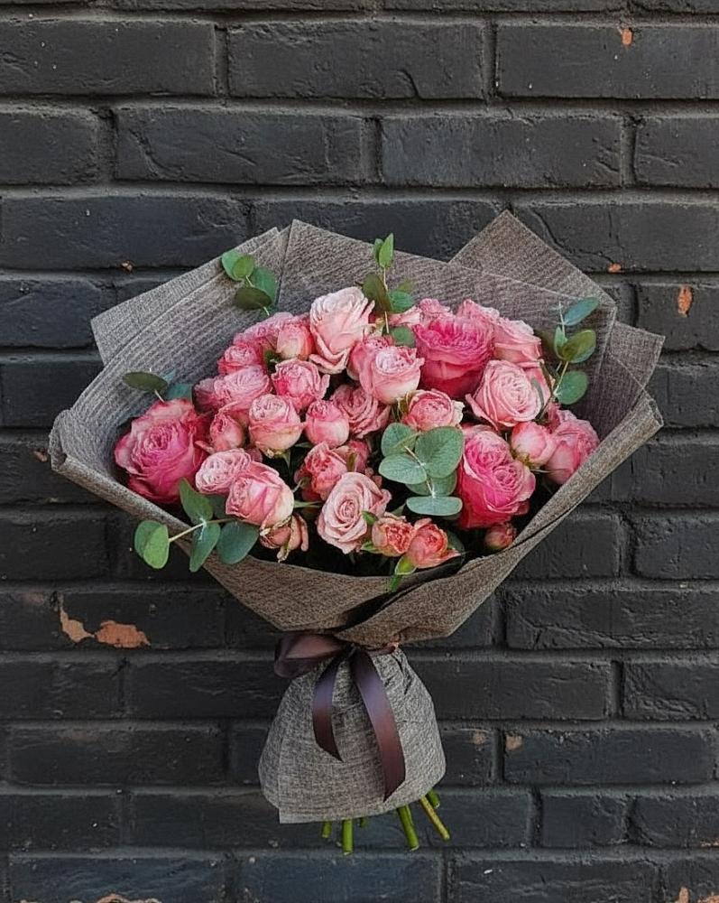 Букет розы в пальмах в Лесной Пушкинский район Букет цветов из: Розы в Лесной Пушкинский район