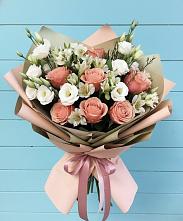 Букет цветов из:  Розы, Альстромерии и Лизиантусы в Лесной Пушкинский район