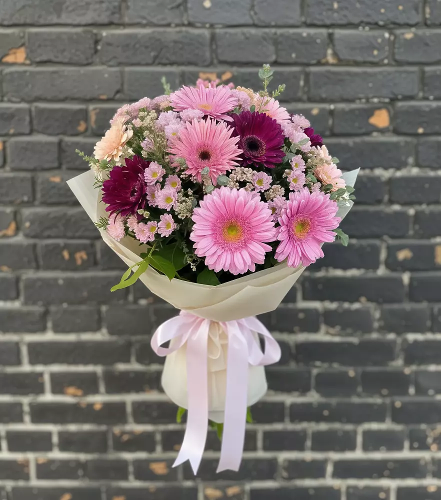 Букет цветов из: Герберы и Хризантемы в Лесной Пушкинский район