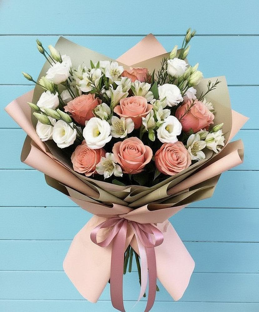 Букет олимп в Лесной Пушкинский район Букет цветов из: Розы, Альстромерии и Лизиантусы в Лесной Пушкинский район