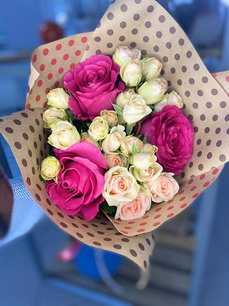 Букет цветов из: Розы в Лесной Пушкинский район