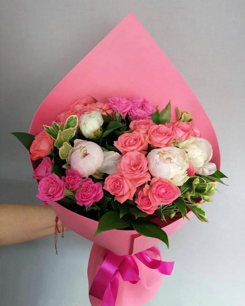 Букет цветов из: Розы в Лесной Пушкинский район