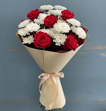 Букет романтическая гармония в Лесной Пушкинский район Букет цветов из:  Розы и Хризантемы в Лесной Пушкинский район