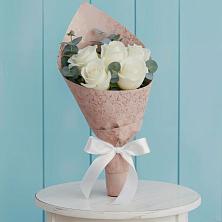 Букет контраст в Лесной Пушкинский район Букет цветов из:  Розы в Лесной Пушкинский район