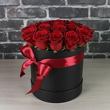 Композиция исключительность в Лесной Пушкинский район Цветочная композиция из Розы в шляпной коробке в Лесной Пушкинский район