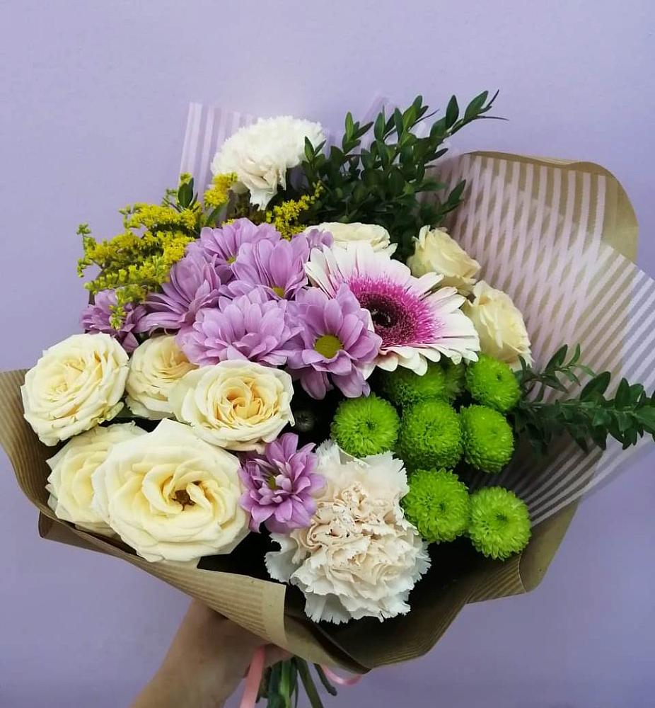 Букет цветов из: Хризантемы, Розы, Гвоздики и Герберы в Лесной Пушкинский район