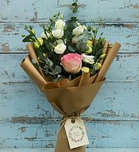 Букет нежный привет в Лесной Пушкинский район Букет цветов из:  Розы и Лизиантусы в Лесной Пушкинский район