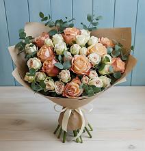Букет цветов из:  Альстромерии и Розы в Лесной Пушкинский район